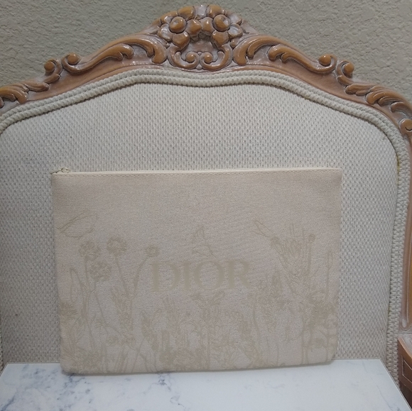 Christian Dior Cream Spring Flower Clutch Bag Pouch Limited Edition New In Box - Picture 6 of 11